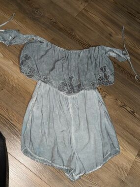 American Eagle Outfitters Off-Shoulder Gray Romper